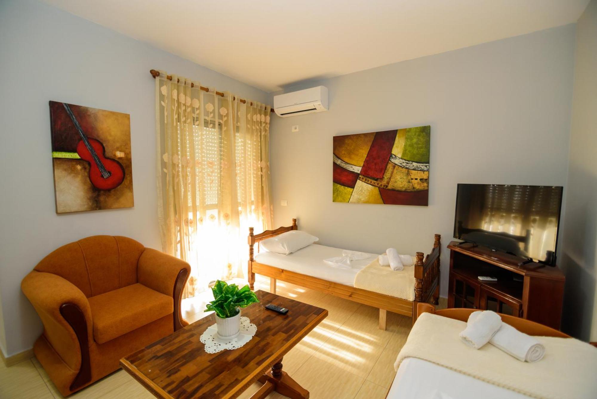 Harris&arvien Apartment's * Vlorë